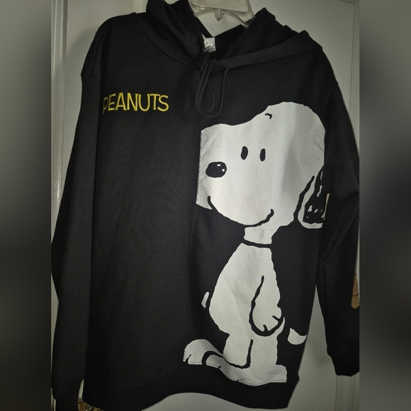 Peanuts Tops - Black Hoodie-Peanuts
